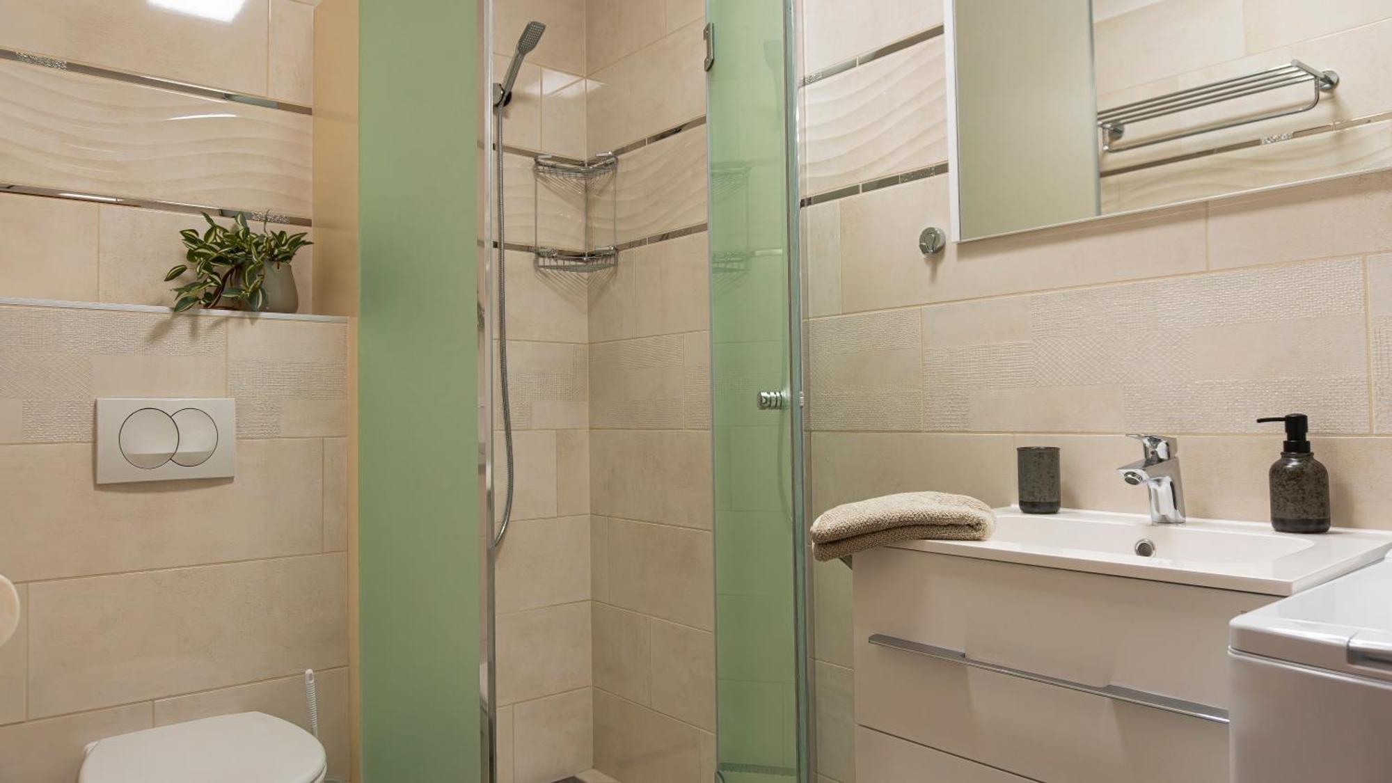 Thermal Irisz Apartman Kiskunhalas Exterior foto